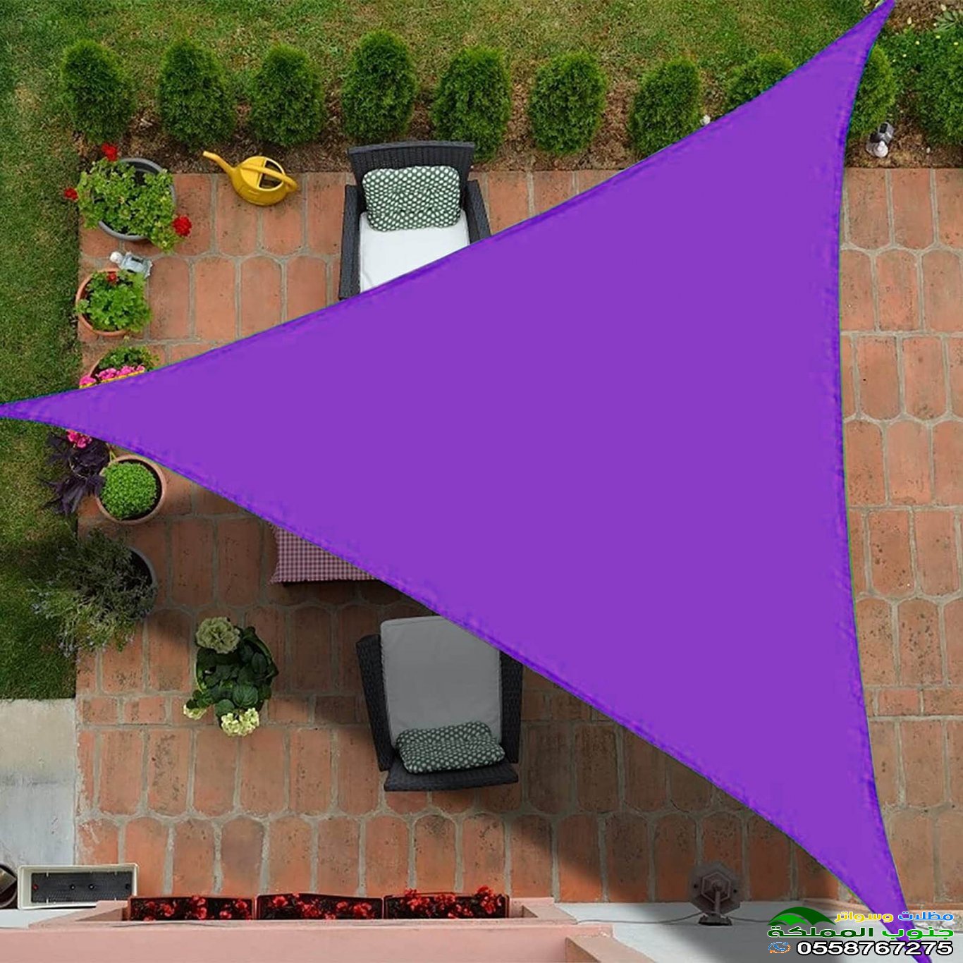 مظلات شكل مثلث في أبها